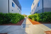 Photo - 1425 S New Hampshire Ave Townhome