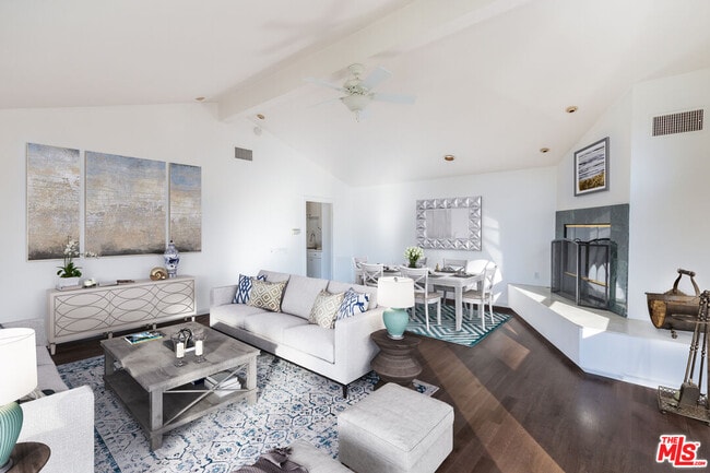 Photo - 6557 Wandermere Rd Unit Upper STE