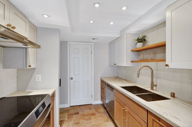 Photo - Stunning 1B/1.5BA Condo in Carlsbad w/ Golf Course Views! Unit 101