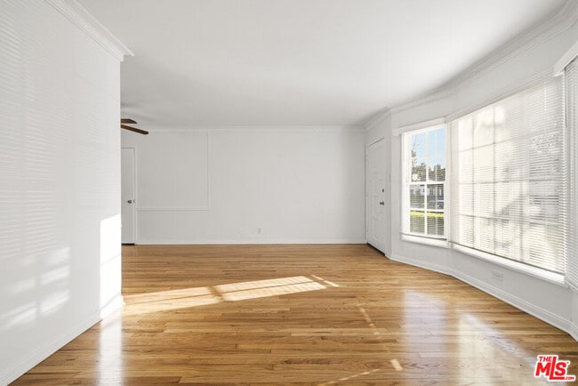 Photo - 5324 Vantage Ave Unit 2