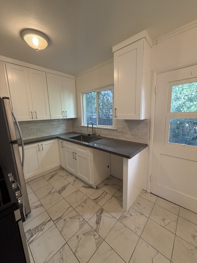 Photo - 143 N Maple St Unit 143.5