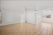 Photo - 3813 Birch St Unit 3813