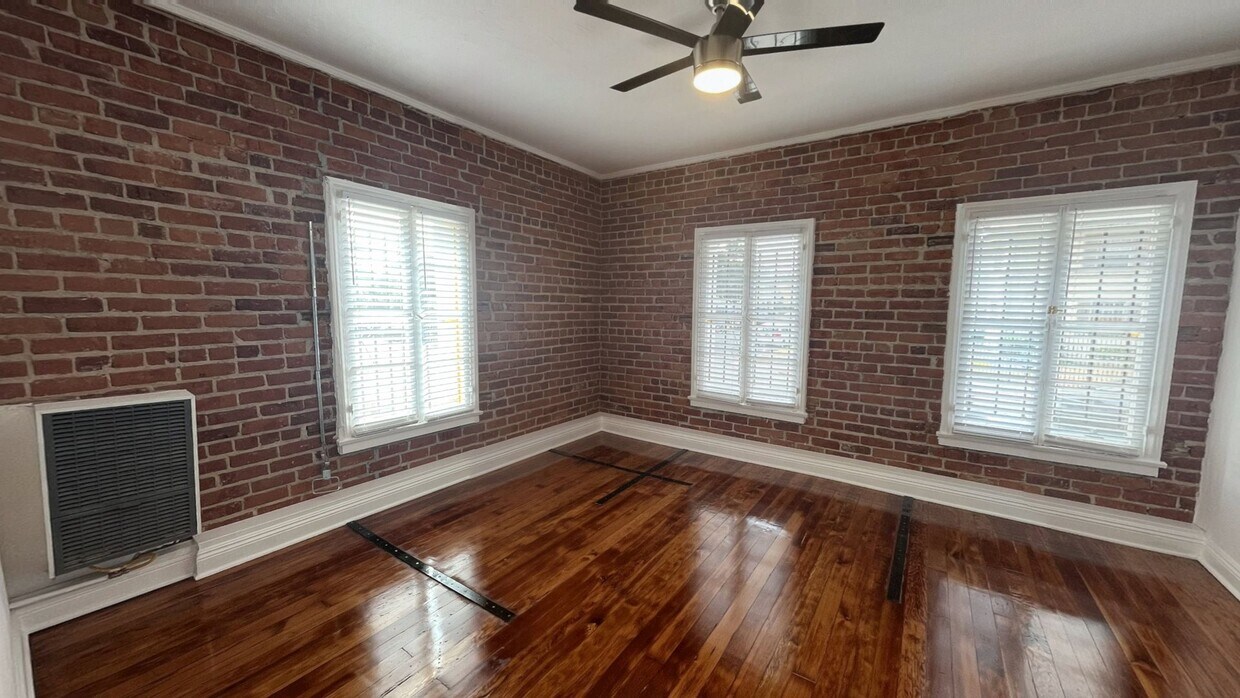 3D Tour - The Hannah on 9th- Where Historic Charm Meets Modern Edge in Koreatown!