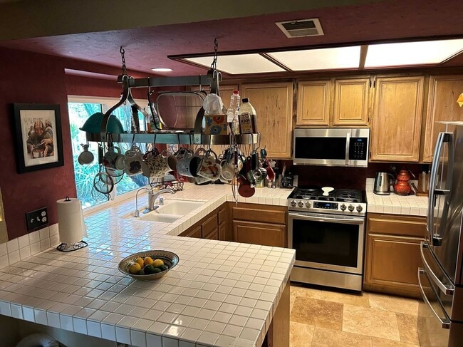 Photo - 1908 E Calico