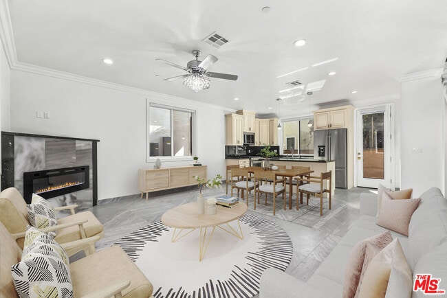 Photo - 2017 S Centinela Ave