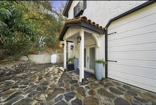 Building Photo - 45760 Calle La Paz