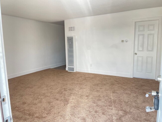 Photo - 319 S Alessandro St Unit A