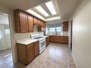 Photo - 5120 Union Ave