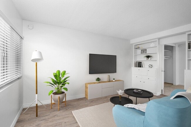 Photo - Avaz Pacific Beach