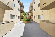 Photo - Serrano Apartments