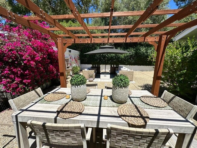 Photo - 450 Santa Rosa Ln