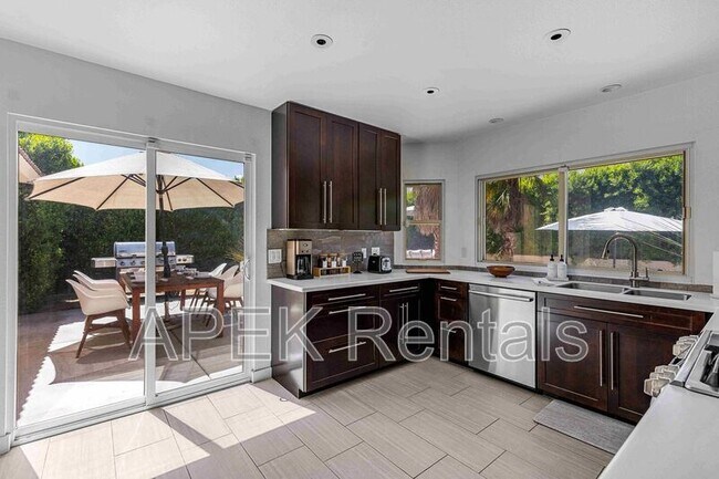 Photo - 2355 W Nicola Rd