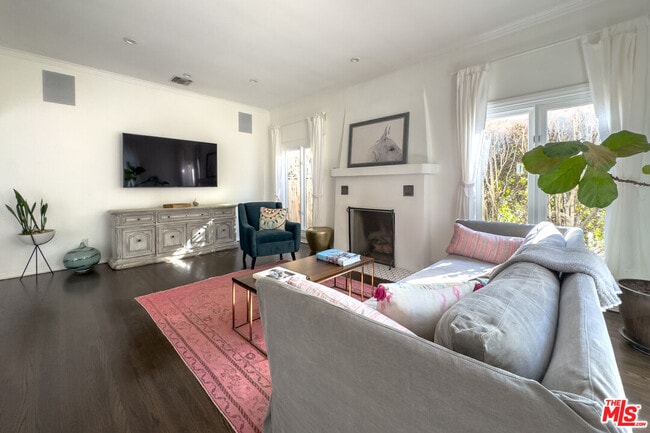 Photo - 434 Laurel Ave