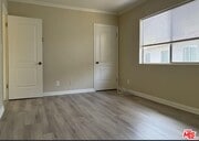 Photo - 567 S Wilton Pl