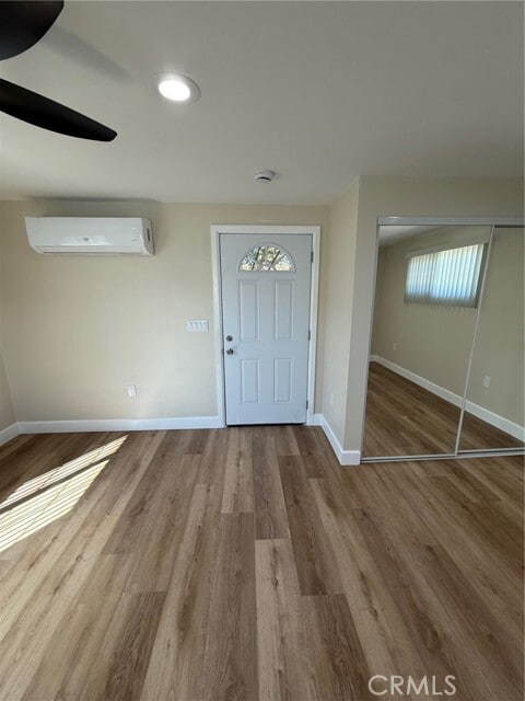 Photo - 735 N Bush St