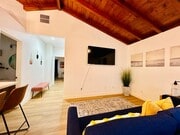 Photo - 4040 Boundary St