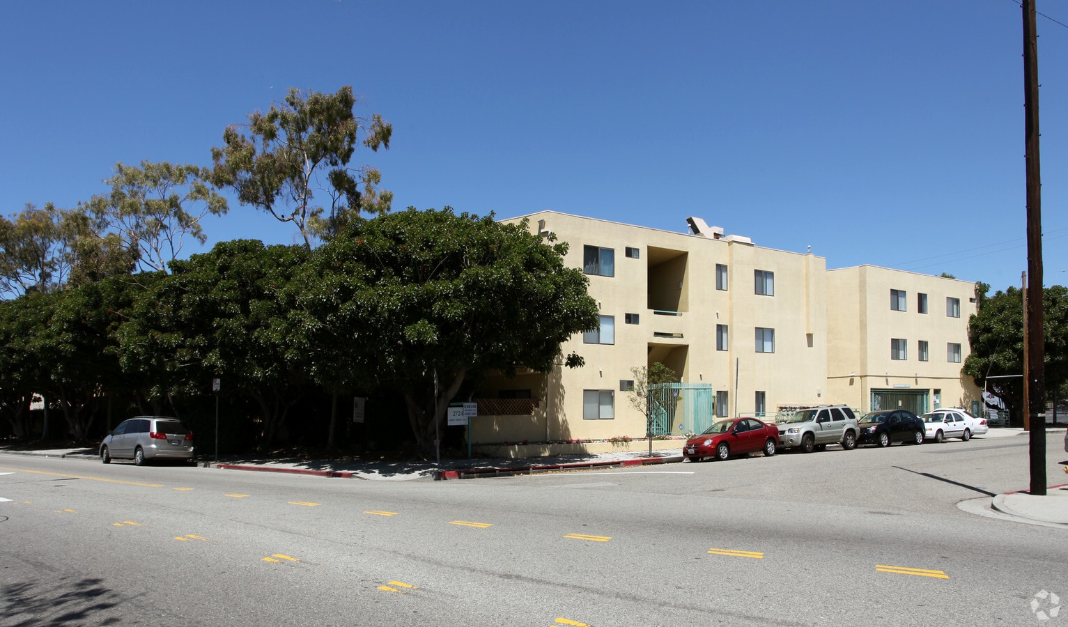 2724 Abbot Kinney Blvd. - 2724 Abbot Kinney Blvd. Apartments