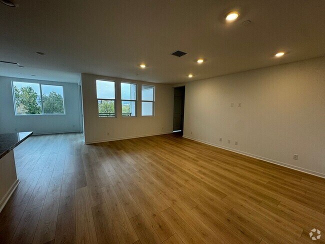 Building Photo - 4199 E Cir Paseo Rental