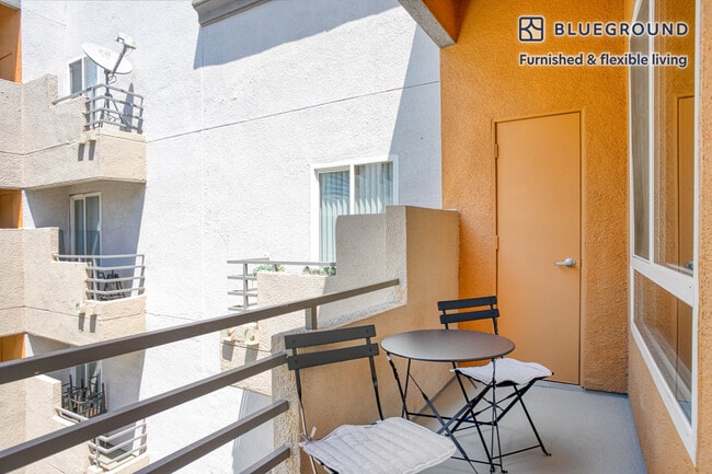 Photo - 1720 N Fuller Ave Unit FL5-ID851