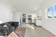 Photo - 2275 Ewing St