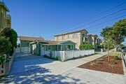 Photo - NEWLY REMODELED, SPLIT-LEVEL 3BR2BA DUPLEX... House