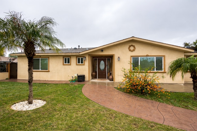 Building Photo - North Hollywood 4BR/3BA Home with Gated Entry and Private Yard