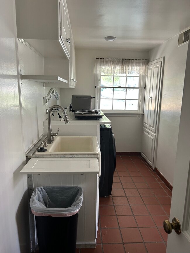 Photo - 1680 N Euclid Ave