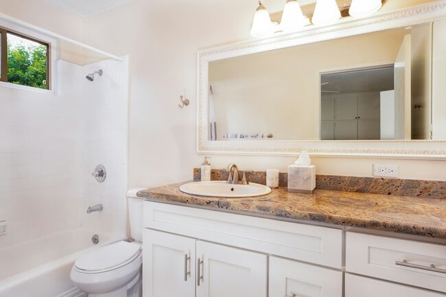 Photo - 17417 Vanowen St Unit 04