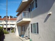 Photo - USD-adjacent 3 bedroom 1 bath apartment