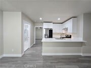 Photo - 4653 Emerson St