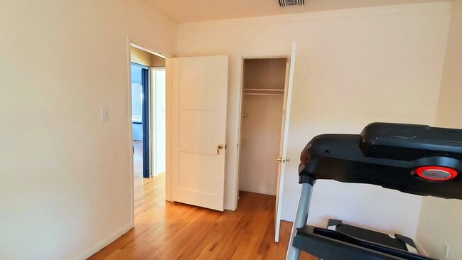 Photo - 7038 Yarmouth Ave