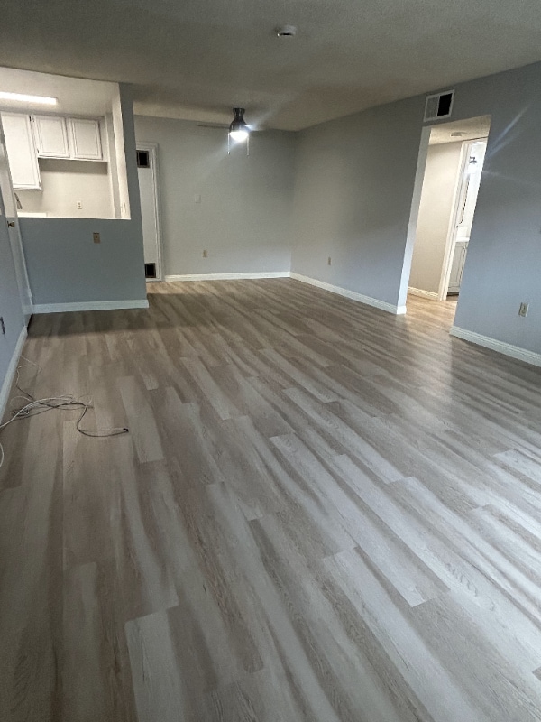 Photo - 309 E Elk Ave Unit 107