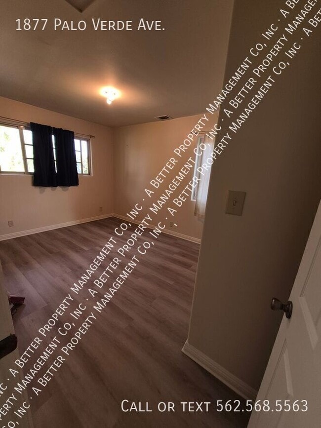 Photo - 1877 Palo Verde Ave