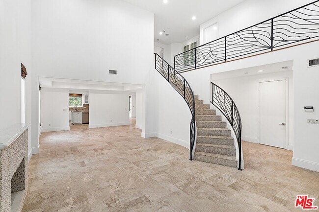 Photo - 4510 Tyrone Ave House