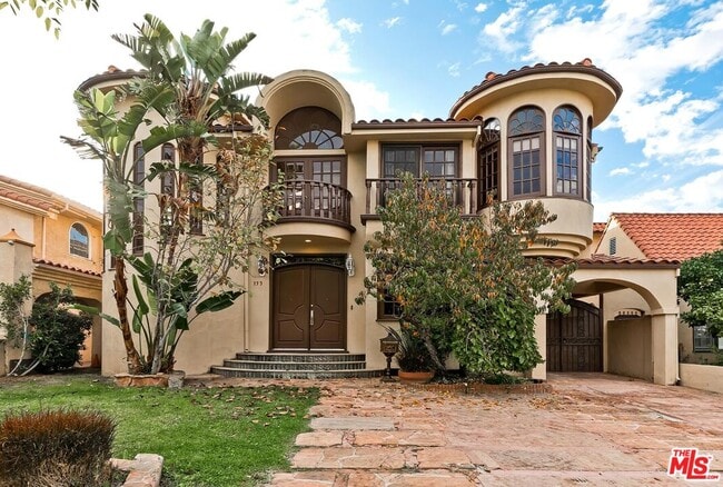 Building Photo - 133 S Swall Dr