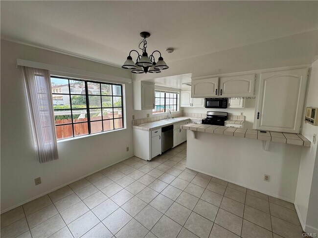 Photo - 526 S Catalina Ave