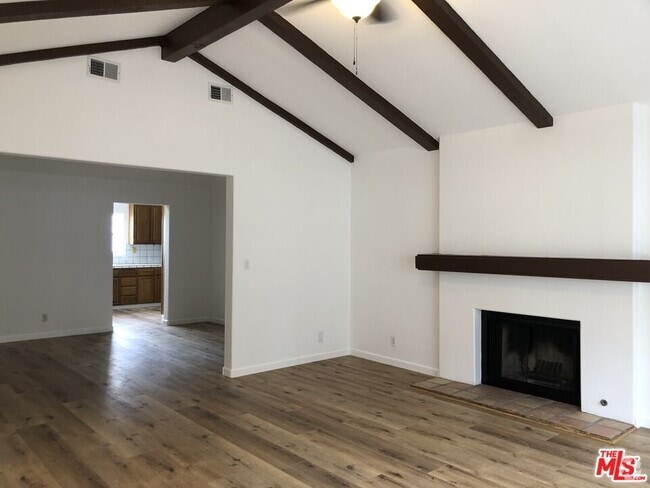 Building Photo - 2714 Montana Ave Unit A Rental