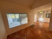 Photo - Valencia 3 Bedroom for Rent.