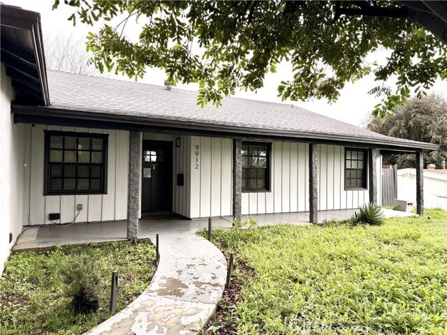 Photo - 9912 Newcomb Ave