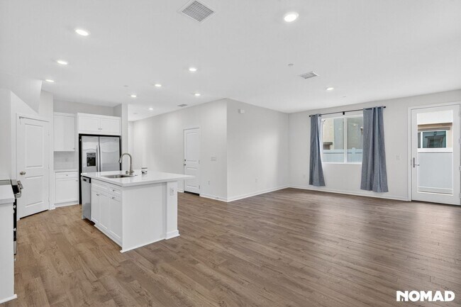 Photo - 26648 Jonquil Ave