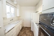 Photo - Charming Light Filled Ventura 2 Bd Cottage... House