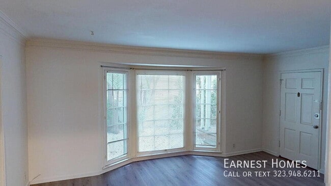 Photo - 127 N Doheny Dr Unit 2