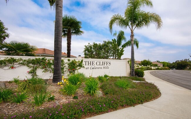 Building Photo - Stunning 3 Bedroom Home in Calavera Hills in Carlsbad