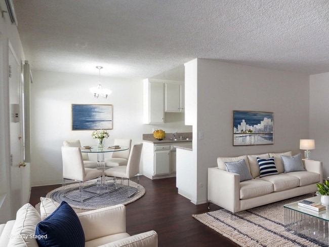 Photo - 447 W Elk Ave Unit 11