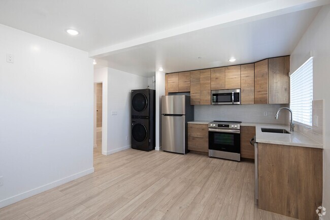 Building Photo - *OPEN HOUSE: 5/10 10-11AM* NEW Remodeled 1... Unit 3025