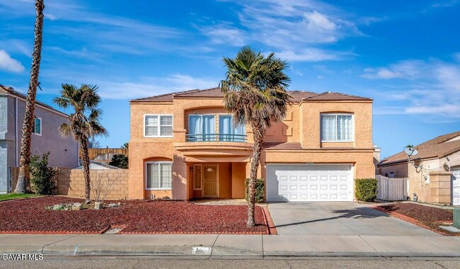 Building Photo - 2611 Redington St