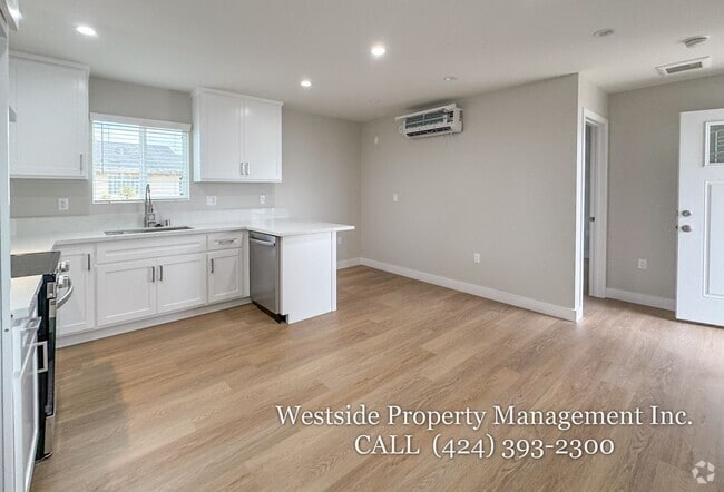Building Photo - 316 Ximeno Ave Unit B Rental