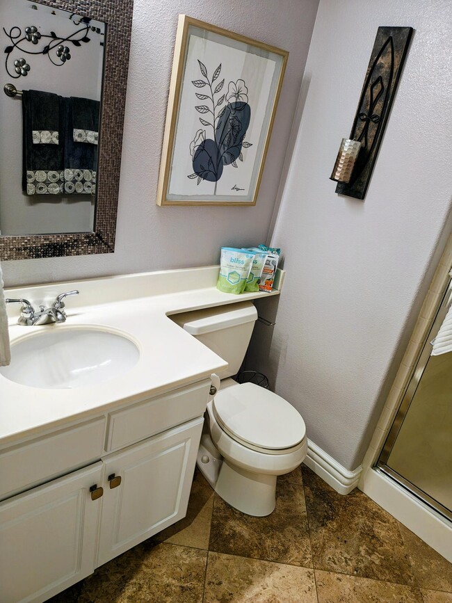 Building Photo - 32450 Magenta Ct Unit 32450