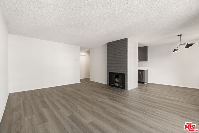 Photo - 1457 Butler Ave Unit 2