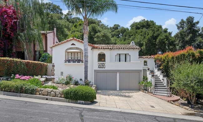 Building Photo - 1212 W Micheltorena St